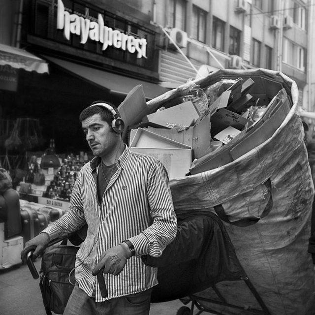 İstanbul un Sürekli Değişen Şehir Hayatının Fotoğrafları 12