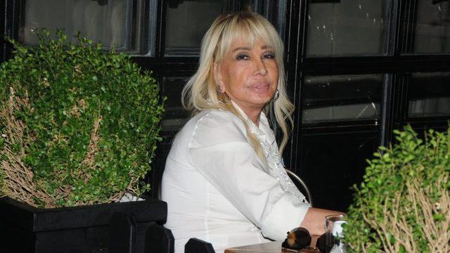 Pakize Suda'nın annesi hayatını kaybetti