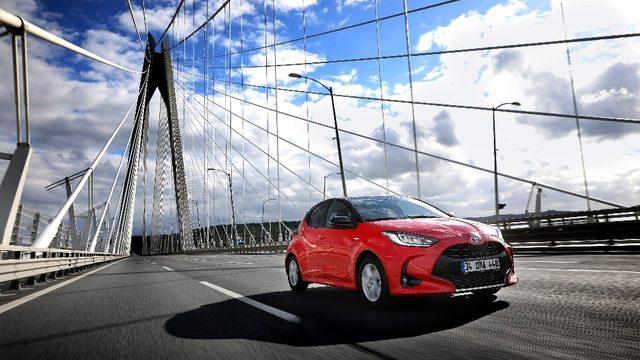 Baştan sona yenilenen Yaris; Toyota Plaza Kayseri’de satışa sunuldu