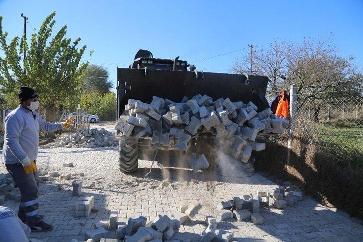 Umurlu Mahallesi’nde yol yapım çalışmaları sürüyor G3