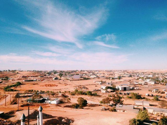 Bu Kasaba O Kadar Sıcak Ki İnsanlar Yeraltında Yaşıyor 1