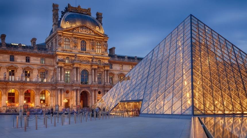 Louvre M&uuml;zesi'nin Gizli Kalmış Yanları