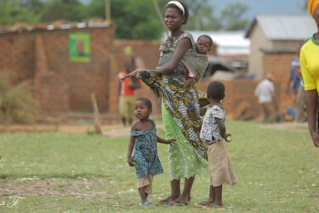 Tanzanya daki Çocukların Yaşamlarından Manzaralar 8