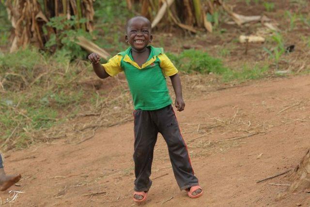 Tanzanya daki Çocukların Yaşamlarından Manzaralar 10