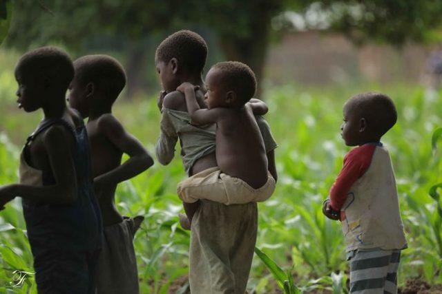 Tanzanya daki Çocukların Yaşamlarından Manzaralar 17