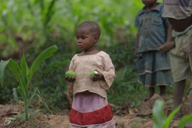 Tanzanya daki Çocukların Yaşamlarından Manzaralar 21