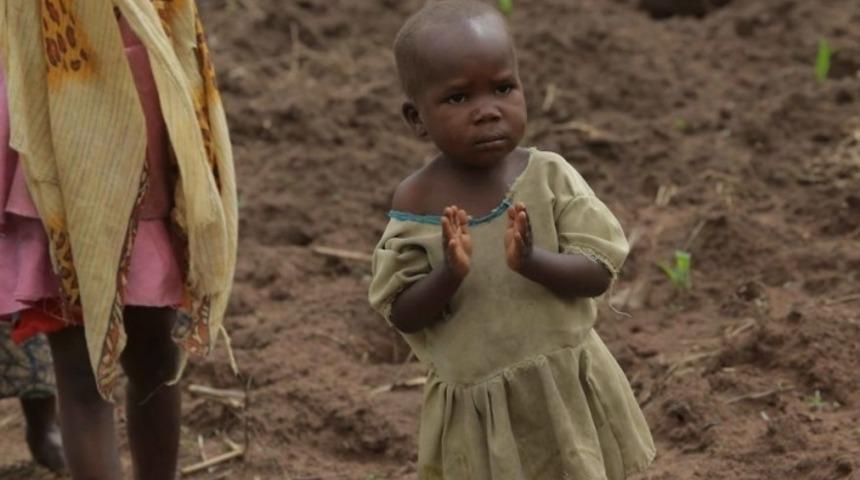 Tanzanya'daki &Ccedil;ocukların Yaşamlarından Manzaralar