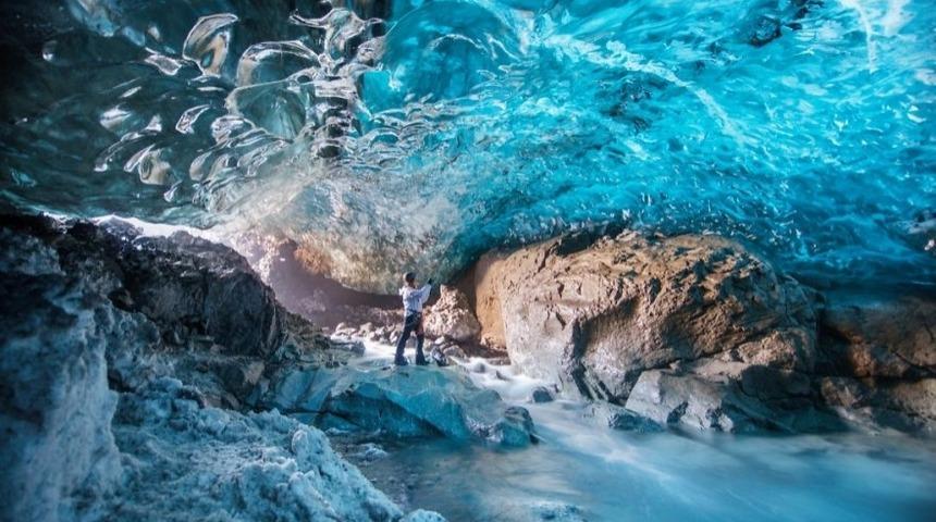 Vatnaj&ouml;kull'da, Avrupa'nın En B&uuml;y&uuml;k Buzulunun İ&ccedil;indeydim!