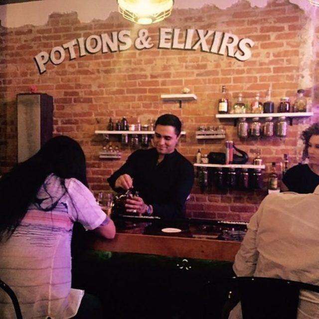 Mutlaka Görmeniz Gereken 21 Havalı Bar 7