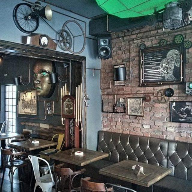 Mutlaka Görmeniz Gereken 21 Havalı Bar 26