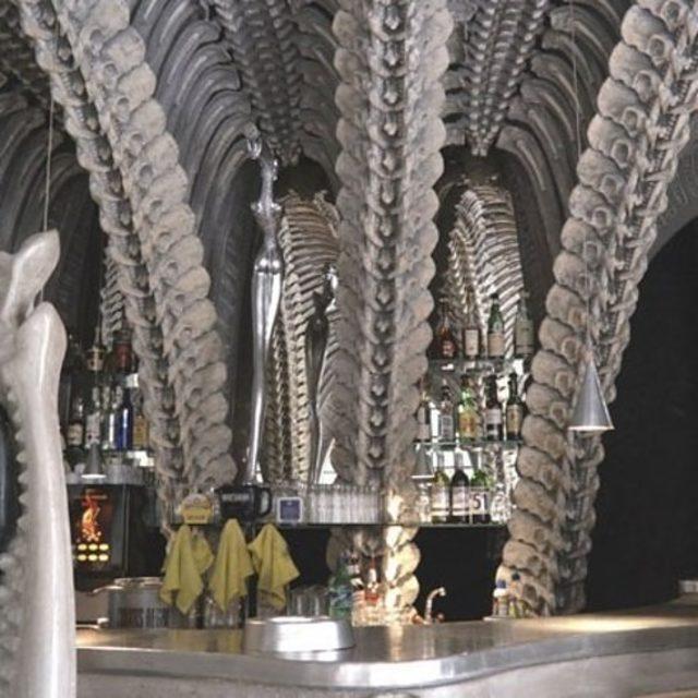 Mutlaka Görmeniz Gereken 21 Havalı Bar 39