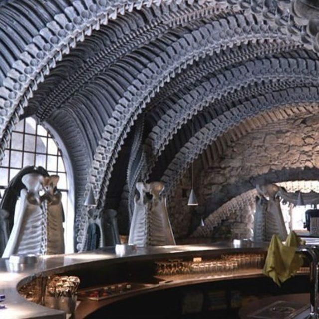 Mutlaka Görmeniz Gereken 21 Havalı Bar 40