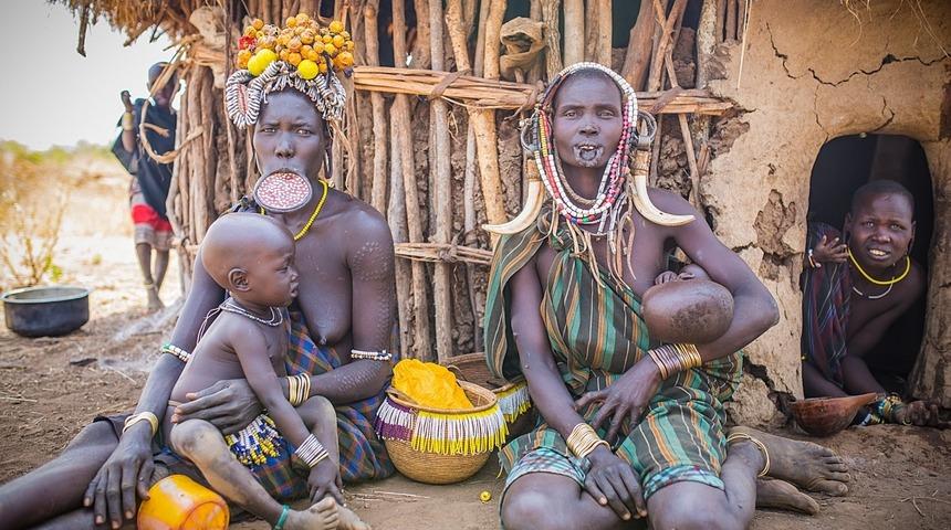 Etiyopya'da Farklı Bir D&uuml;nya: Kabile Yaşantısı