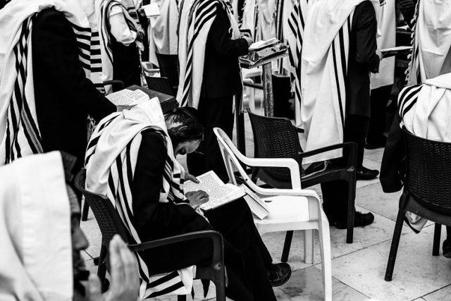 İsrail ve Filistin de Kutsal Topraklar daki Zıtlığı Yansıtan Fotoğraflar 15