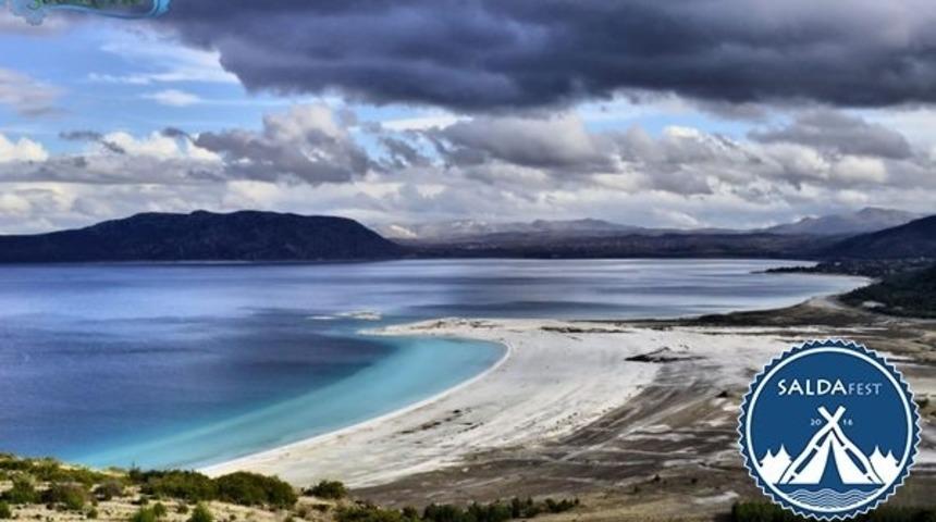 D&uuml;nya'nın En Berrak G&ouml;l&uuml; Salda Gen&ccedil;lik Festivali'ne Hazır!