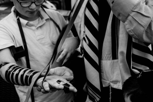 İsrail ve Filistin de Kutsal Topraklar daki Zıtlığı Yansıtan Fotoğraflar 22