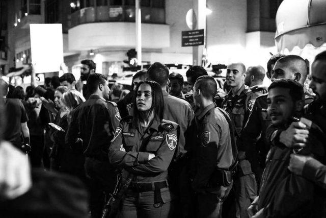 İsrail ve Filistin de Kutsal Topraklar daki Zıtlığı Yansıtan Fotoğraflar 25