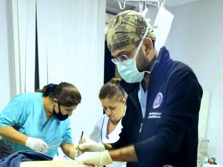 Rektör Özkan, Antalya’dan cepheye koşan Azerbaycanlı doktor ile görüştü G5