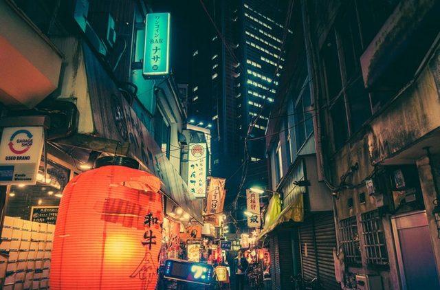 Tokyo Caddelerinin Büyüleyici Gece Fotoğrafları 9