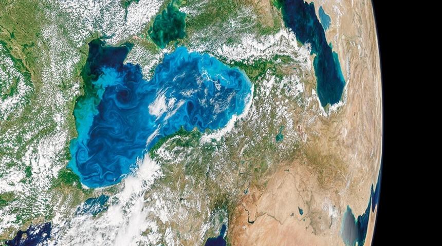 Boğaz'da turkuaz g&uuml;nler