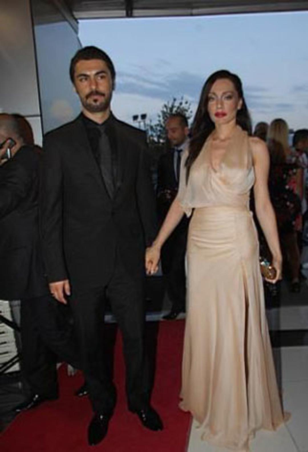 Ünlülerin estetiksiz halleri