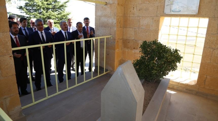 Yunus Emre i&ccedil;in Aksaray'a akın ettiler!