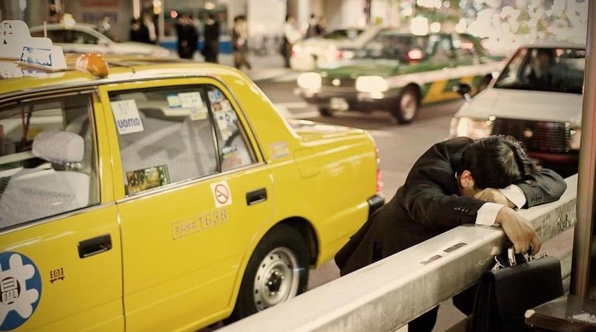 Japon K&uuml;lt&uuml;r&uuml;n&uuml;n En G&uuml;zel &Ouml;ğesi İnemuri: Her Yerde Uyumak