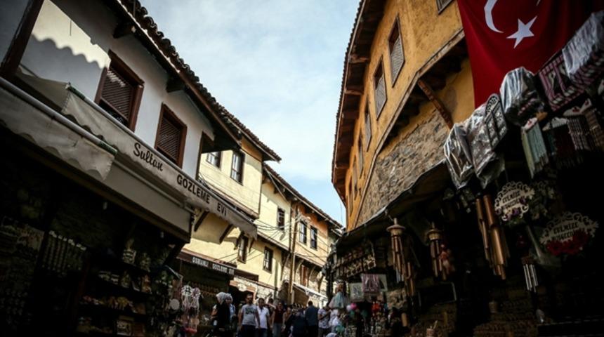 700 yıllık Osmanlı sivil mimarisini bozulmadan g&uuml;n&uuml;m&uuml;ze taşıyan Cumalıkızık!