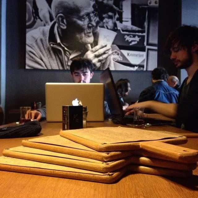  Evde Sıkılıyorum, Ofiste De Daral Geliyor Diyenlere Rahatça Çalışabilecekleri 7 Mekan 12