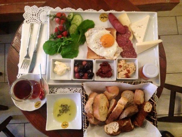  Evde Sıkılıyorum, Ofiste De Daral Geliyor Diyenlere Rahatça Çalışabilecekleri 7 Mekan 13