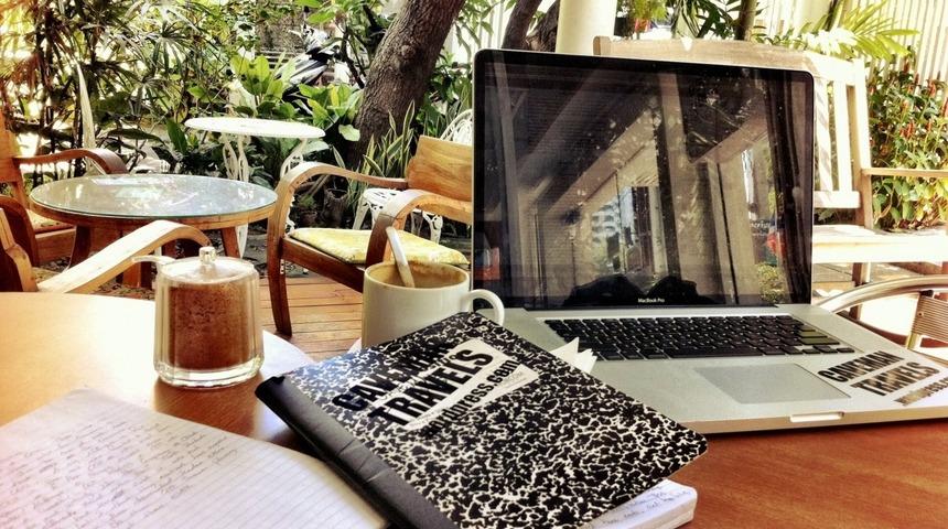 'Evde Sıkılıyorum, Ofiste De Daral Geliyor' Diyenlere Rahat&ccedil;a &Ccedil;alışabilecekleri 7 Mekan