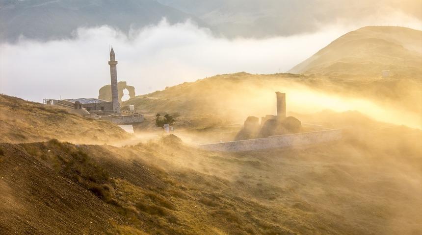 Palu’ya sis düştü