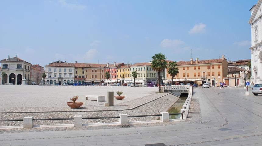 Palmanova