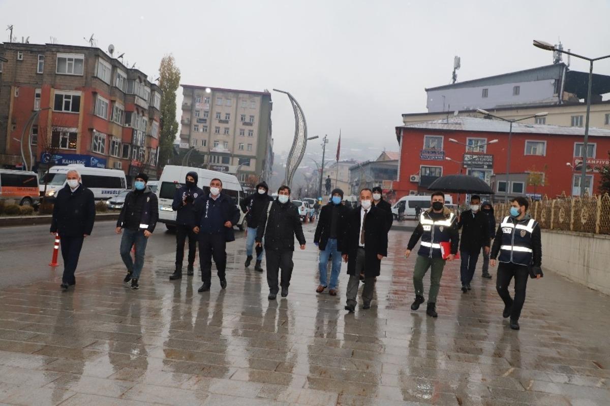 Hakkari&rsquo;de korona vir&uuml;s denetimi