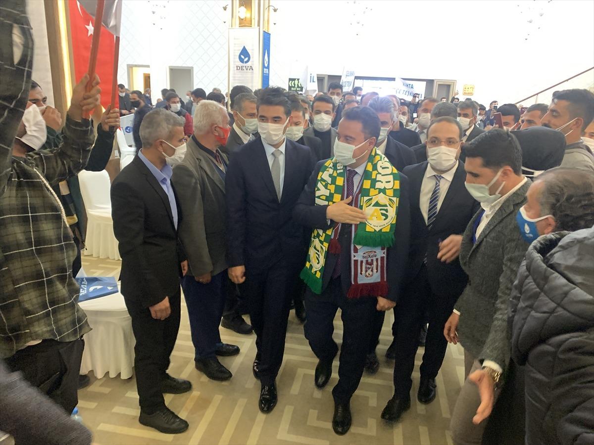 DEVA Partisi Genel Başkanı Babacan partisinin Adıyaman İl Kongresi'ne katıldı