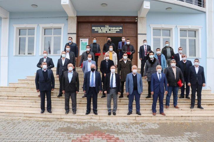 Hayırsever iş adamları ve esnafa plaket G4