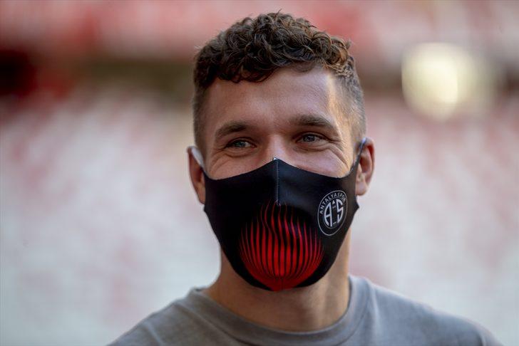 Podolski'nin yer aldığı Patara tanıtım videosunun lansmanı yapıldı G1