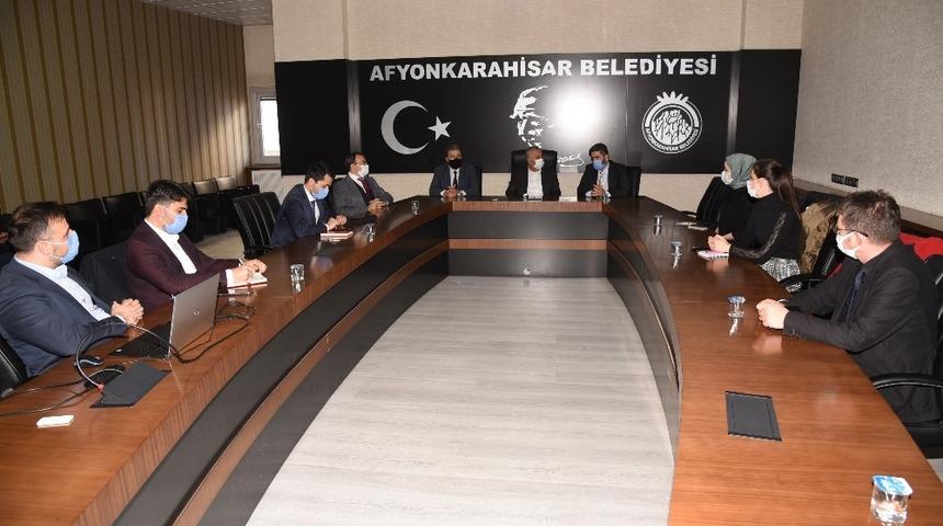 Nostaljik tramvay projesinde g&uuml;zergah masaya yatırıldı