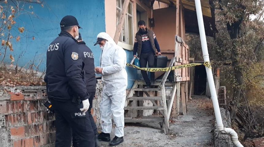 15 gündür haber alınamıyordu! Evinde ölü bulundu