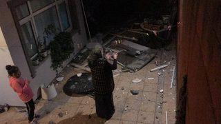 Doğal gaz patlaması apartman sakinlerini korkuttu