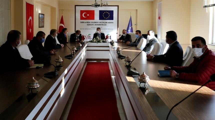 TMO Genel Müdürü Güldal, Erzincan’da tarım sektörü temsilcileri ile biraraya geldi