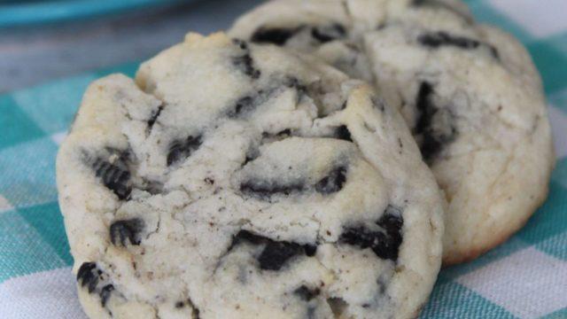 Usta şef olmanıza gerek yok! 5 malzemeli kolay bisküvili cheesecake kurabiye tarifi 