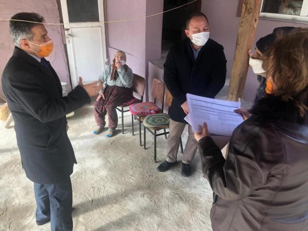 Kaymakam Taş&ccedil;ı yaşlıların ve engellilerin sorunlarını yerinde dinliyor