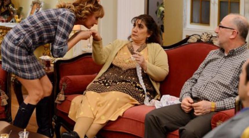 Bayram evinde gen&ccedil; bir kadın olmanın yaşattığı bitmek bilmeyen zorluklar