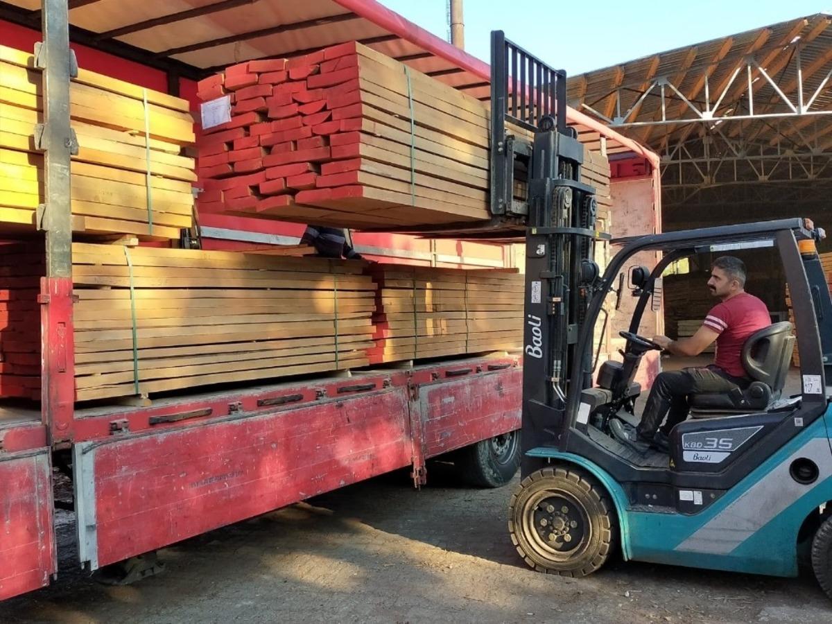 T&uuml;rkeli&rsquo;den İran&rsquo;a kereste ihracatı