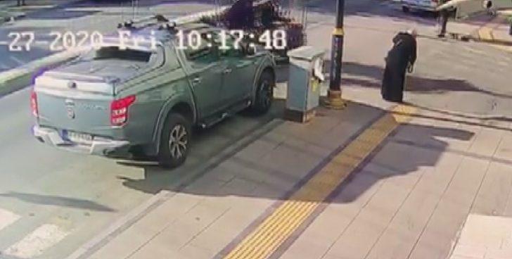 Bisiklet sürücüsünün yaralandığı kaza güvenlik kamerasına yansıdı G4