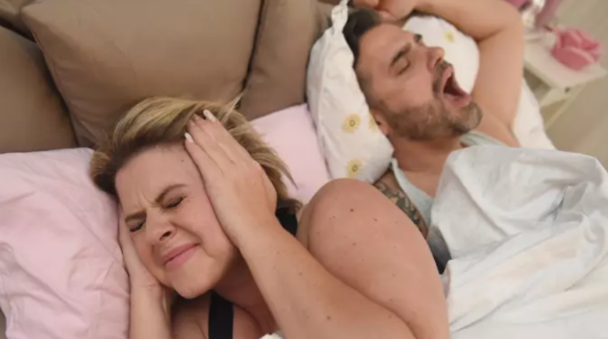 Bu yastık nasıl yatarsanız yatın horlamayı kesiyor