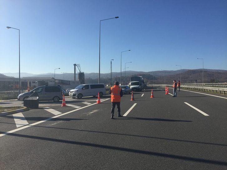 Kamyon yangını Bolu Dağı Tüneli'nde ulaşımı aksattı G1
