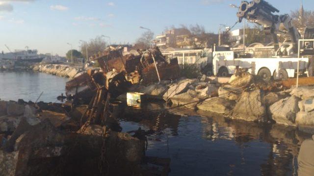 Batık gemi Pasha 7 yıl sonra denizden çıkarıldı