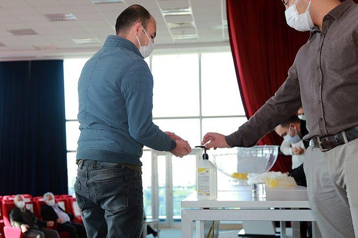 Ataşehir’de 25 gecekondu sahibi daha yeni yuvalarına kavuştu G3